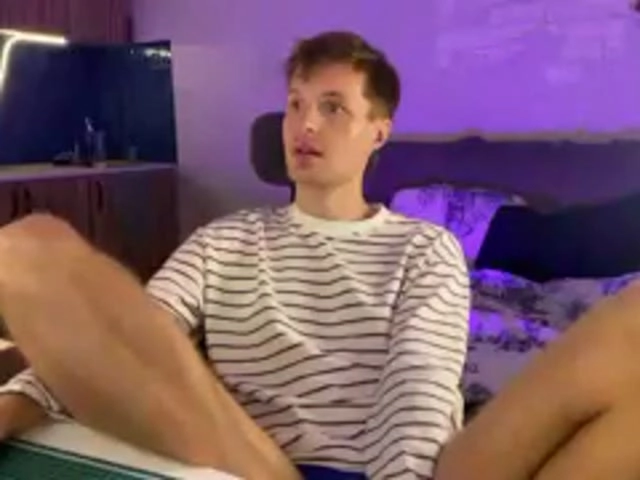 Webcam model Leonnextdoor