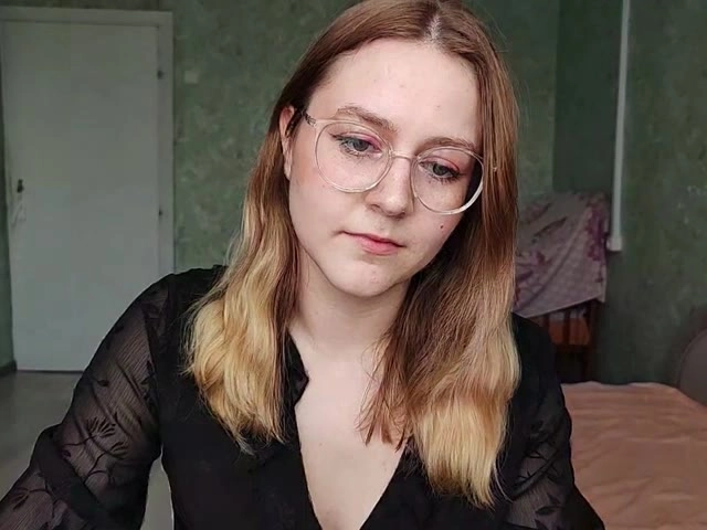 Webcam model ShyMistery
