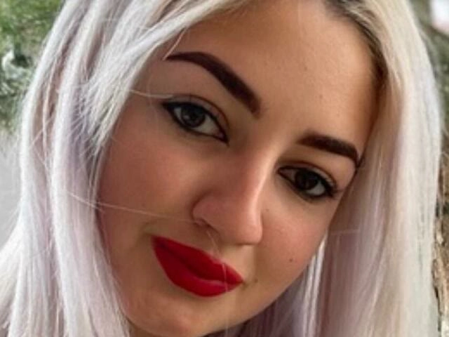 Webcam model LeilaJones