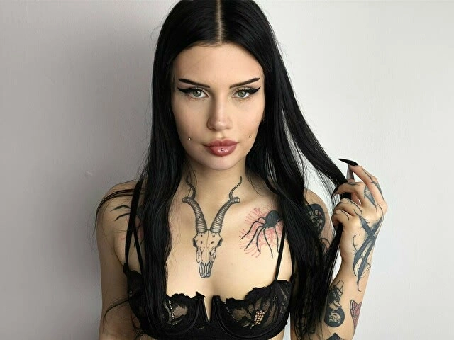 Webcam model VenomDoll