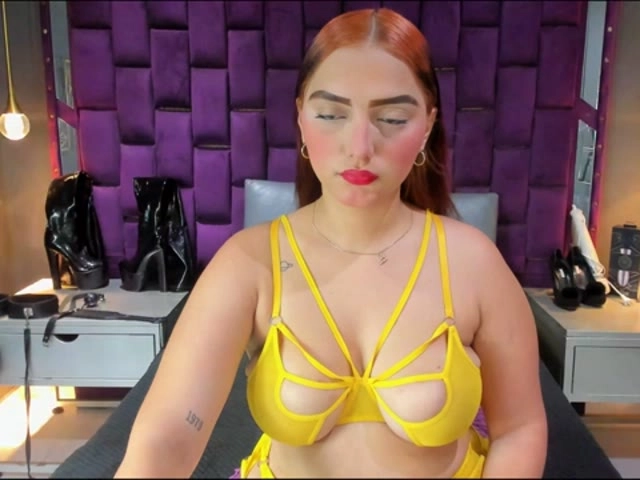 Webcam model RoxanVegaa