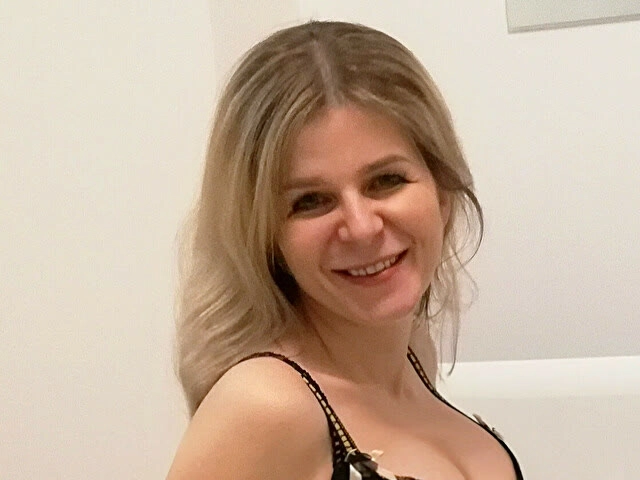 Webcam model MilfNatashe