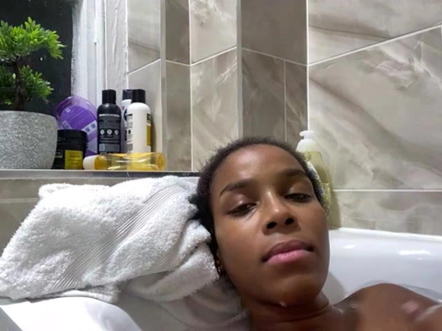 Webcam model Fernandav