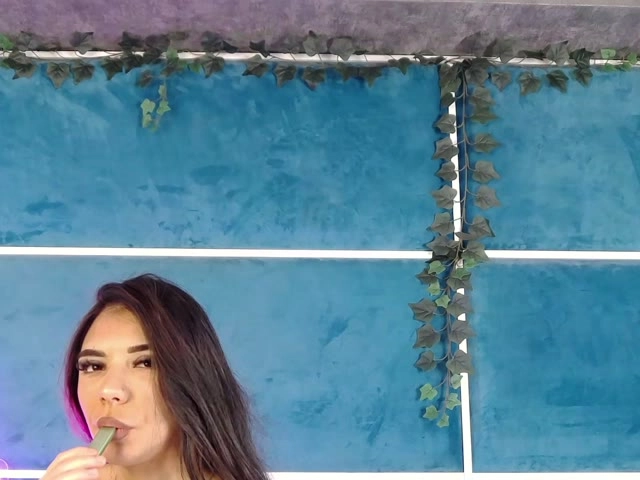 Webcam model ValeClark