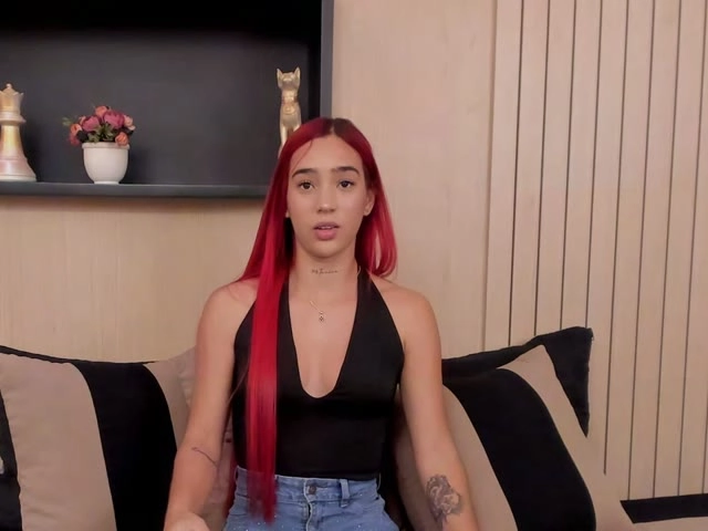 Webcam model ScarletDream