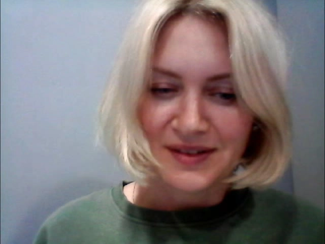 Webcam model WhiteMamba