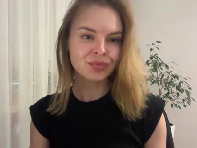 Webcam model WildPoetry