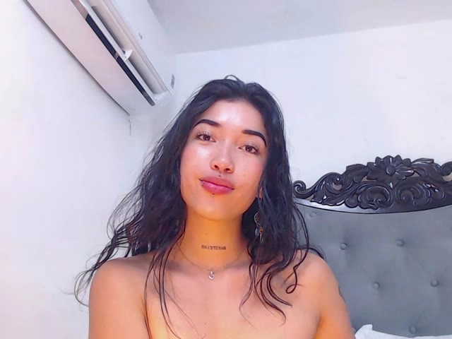 Webcam model CrystalEvans