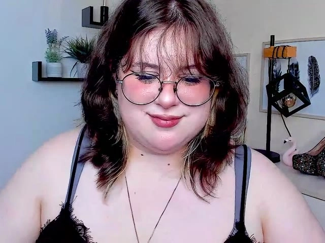 Webcam model OpheliaLush
